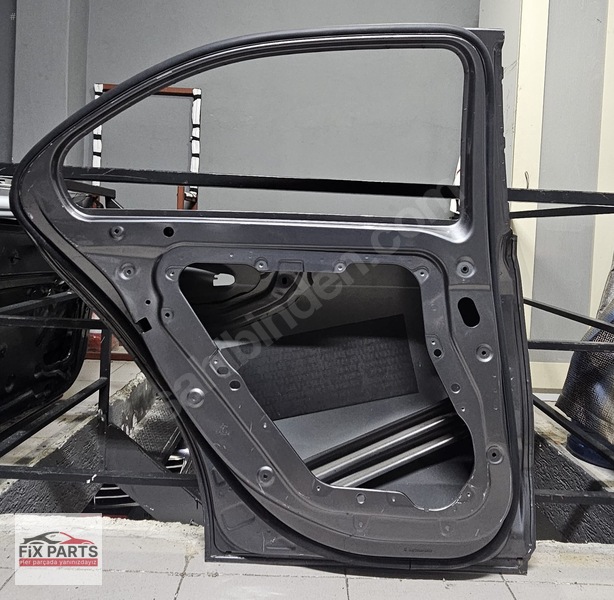 Mercedes CLA Kapı