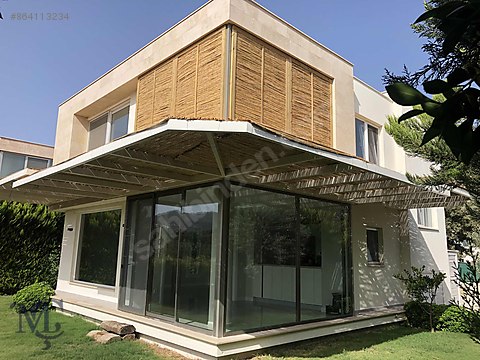 Bodrum Bagla Bankevler Sitesinde Essiz Manzarali Satilik Villa