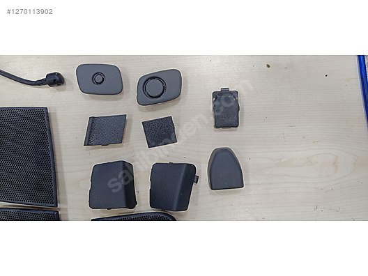 SUZUKİ VİTARA JLX HOPARLÖR KAPAĞI VE DİĞER PLASTİK AKSAMLARİ