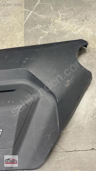 BMW X1 Motor Kapağı