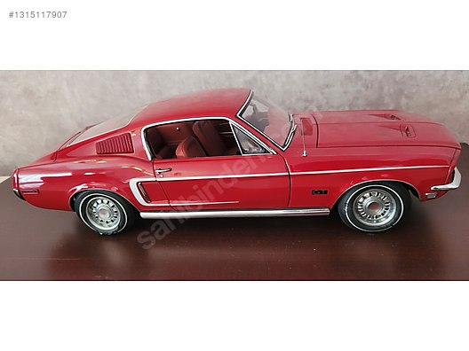 Autoart Diecast Model 1:18 Ford Araba - 1315117907