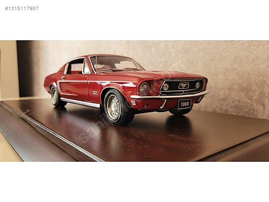Autoart Diecast Model 1:18 Ford Araba - 1315117907