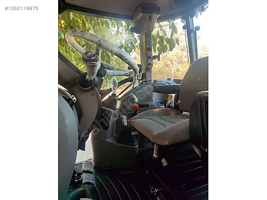 Machinery / Agricultural Machines / Tractors / Case IH / JX80C