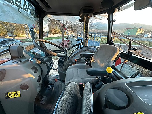 Machinery / Agricultural Machines / Tractors / Case IH / JX80C