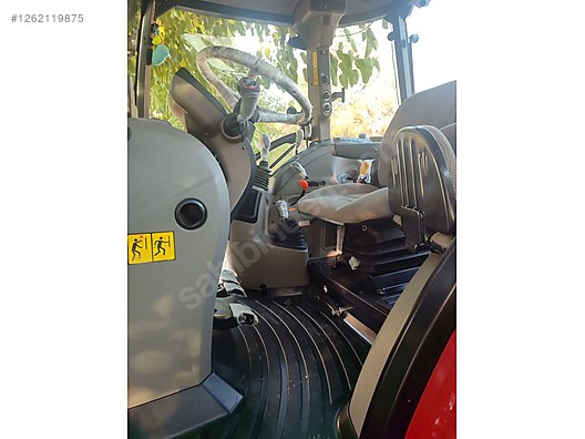 Machinery / Agricultural Machines / Tractors / Case IH / JX80C