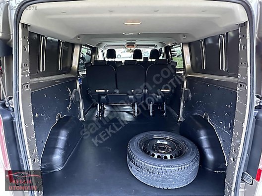 Vasıta / Minivan & Panelvan / Ford / Transit Custom / 320 L Deluxe