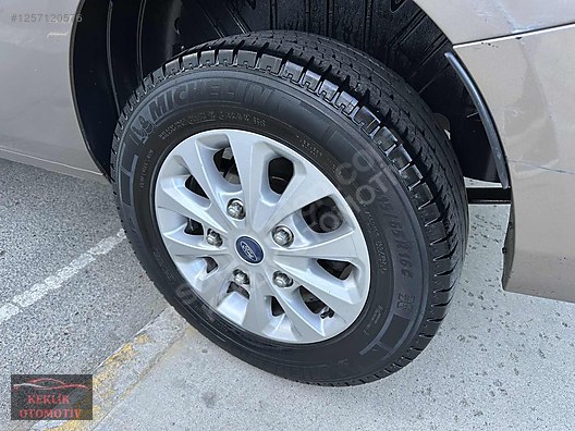 Vasıta / Minivan & Panelvan / Ford / Transit Custom / 320 L Deluxe