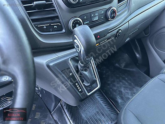 Vasıta / Minivan & Panelvan / Ford / Transit Custom / 320 L Deluxe