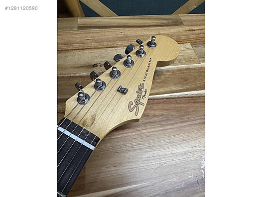 Squier Elektro Gitar