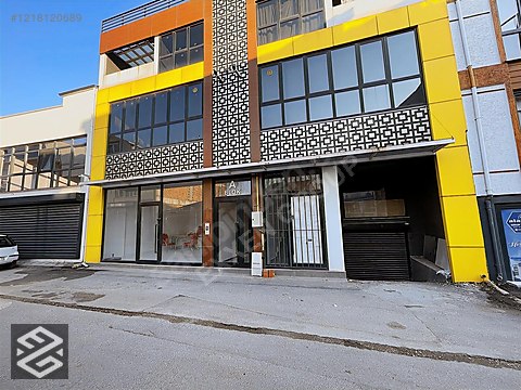 EXXEN'DEN ÖZLÜCE'DE KİRALIK GENİŞ DÜKKAN