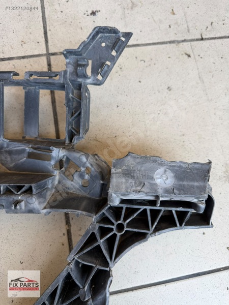 Mercedes C Tampon Braketi (Ön)
