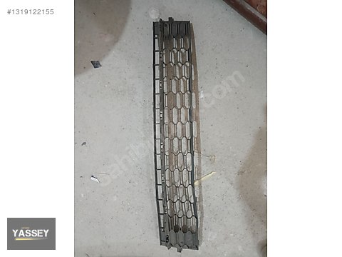 5JA 853 677 D Skoda Octavia ön tampon alt orta ızgara - İlan ve