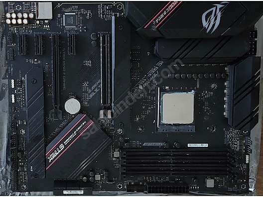 AMD Ryzen 5600x + ASUS B550-F GAMING + CORSAIR Vengeance 32GB