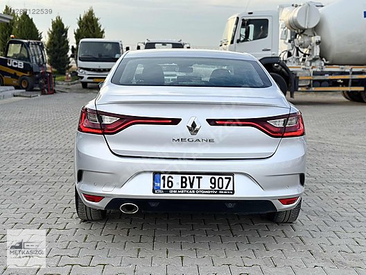 Vasıta / Otomobil / Renault / Megane / 1.5 dCi / Touch Plus