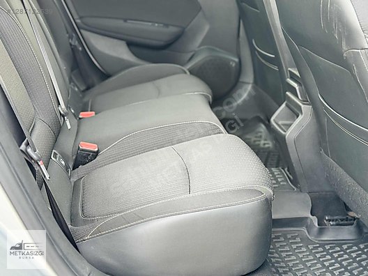 Vasıta / Otomobil / Renault / Megane / 1.5 dCi / Touch Plus