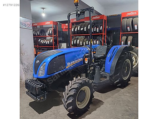 Machinery / Agricultural Machines / Tractors / New Holland / T3.70B