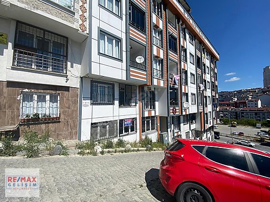 PİRİREİS MAHALLESİ KİRALIK 2+1 DAİRE