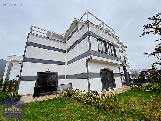 Gümüştepe'de Doğa Manzaralı Villa