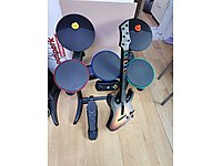 XBOX360 ve pc GİTAR HERO SETİ TERTEMİZDİR