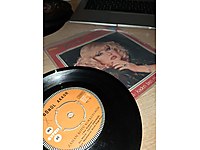 Gönül AKKOR-Zaman Kötü Korkuyorum/Kaderde Varmış Ayrılmak