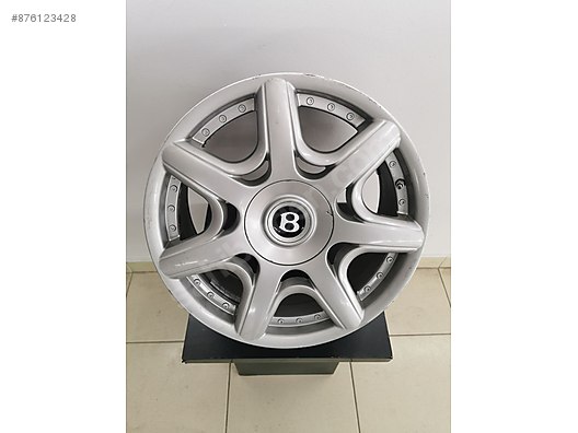 17 Inc Bentley Jant Takimi 5x105 Ve 5x114 3 Uyumlu At Sahibinden Com 876123428