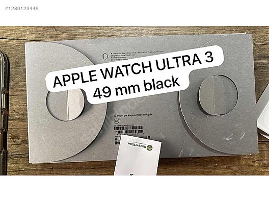 Apple Watch Ultra 3 - Titanyum Titanyum Kasa 49 mm Siyah Kordon