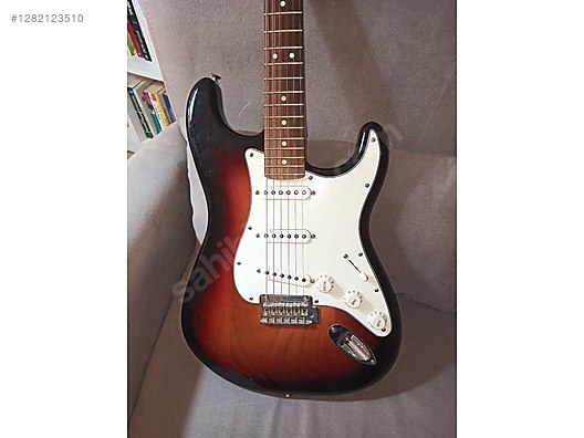 İkinci El ve Sıfır Alışveriş / Müzik / Müzik Aletleri / Telli Çalgılar / Gitar / Elektro