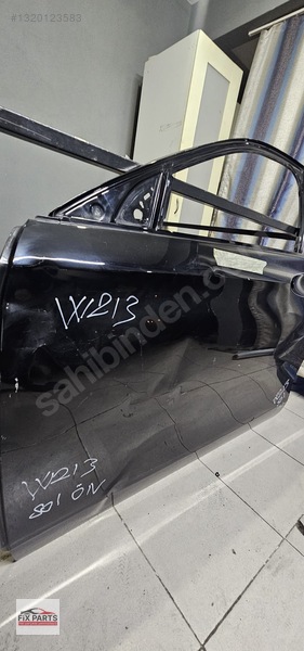 Mercedes E Kapı