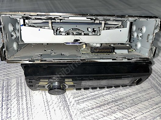 Yedek Parça, Aksesuar, Donanım & Tuning / Otomotiv Ekipmanları / Ses & Görüntü Sistemleri / Müzik Çalar