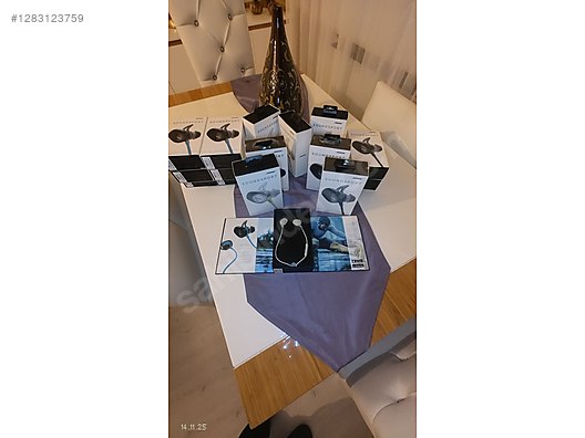 Used & Brand New Items / Cell Phones & Accessories / Accessories / Bluetooth Headphones