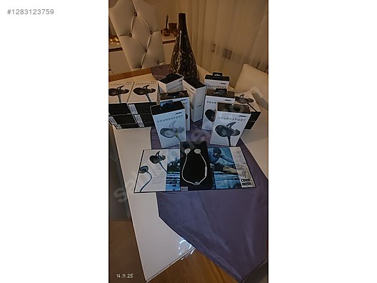 Used & Brand New Items / Cell Phones & Accessories / Accessories / Bluetooth Headphones