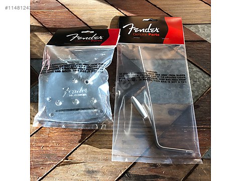 Fender deals jaguar tremolo