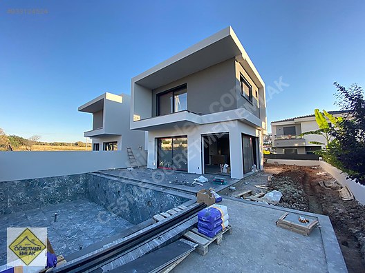 cesme ciftlikkoy de gormeye deger iscilik havuzlu luks villalar satilik villa ilanlari sahibinden com da 933124524