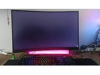 MSI OYUNCU MONİTÖRÜ 27 İNC 165 HZ GAMİNG TERTEMİZ SIFIR GİBİ