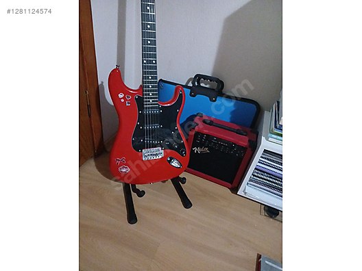 İkinci El ve Sıfır Alışveriş / Müzik / Müzik Aletleri / Telli Çalgılar / Gitar / Elektro