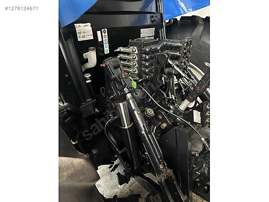 TR6.120 2021 New Holland