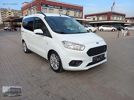 ford tourneo courier 1 5 tdci titanium 2019 model ford courier titanyum 1 5 43 000 km de sahibinden comda 975124888