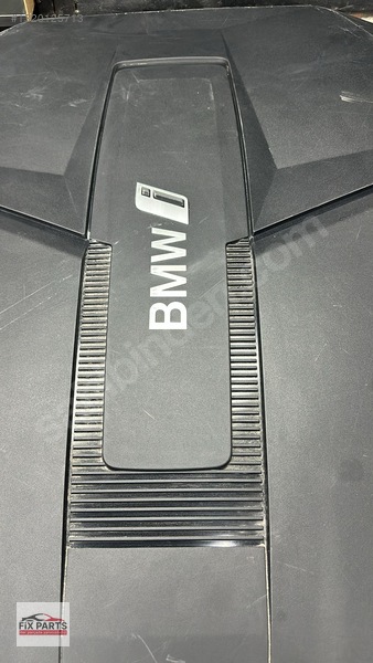 BMW X1 Motor Kapağı
