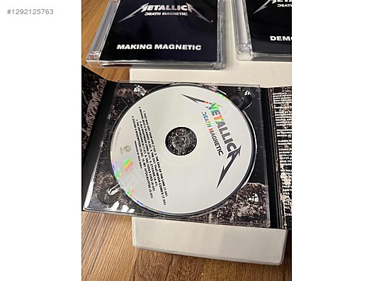 Metal & Heavy Metal / Metallica Death Magnetic Coffin Box (Özel
