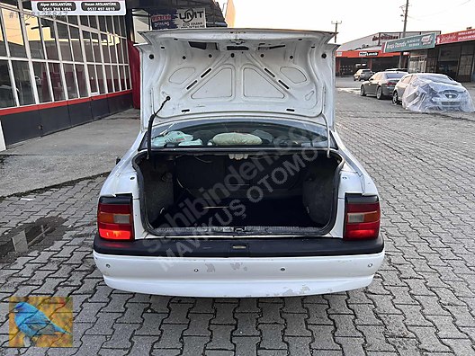 Vasıta / Otomobil / Opel / Vectra / 1.8 / GL