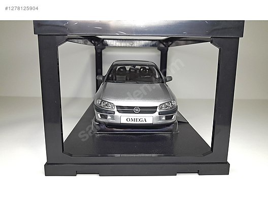 Triple Collection Diecast Model 1:18 Opel Araba 1278125904
