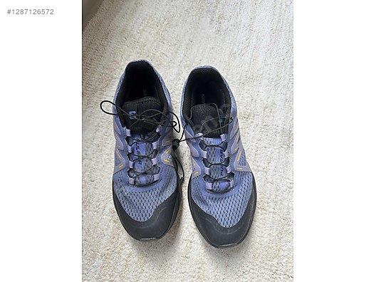 Used & Brand New Items / Clothing & Accessories / Women / Shoes / Sneakers