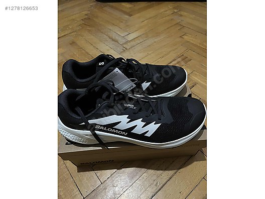 Used & Brand New Items / Sports / Athletics / Running / Shoes