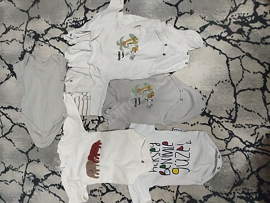 Used & Brand New Items / Mother & Baby / Baby Wear / Bodysuits