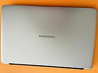 TERTEMİZ SIFIR AYARINDA GRUNDIG LAPTOP