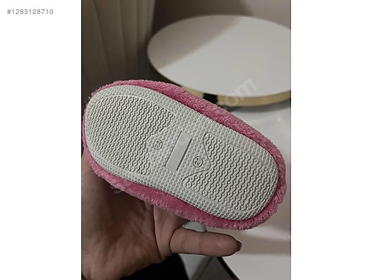 Used & Brand New Items / Mother & Baby / Baby Wear / Shoes & Bootees