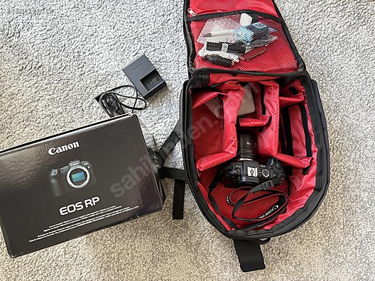 Mirrorless / Canon / EOS RP / Canon RP body + 50 mm rf lens + R