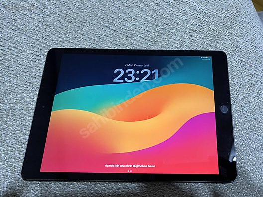 Apple iPad 本体 Apple iPad 8 32 GB Tablet - 1304130354