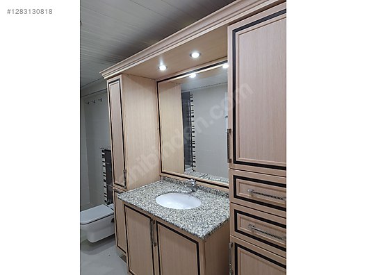 İkinci El ve Sıfır Alışveriş / Bahçe & Yapı Market / Yapı Malzemeleri / Banyo & Mutfak / Banyo Dolabı