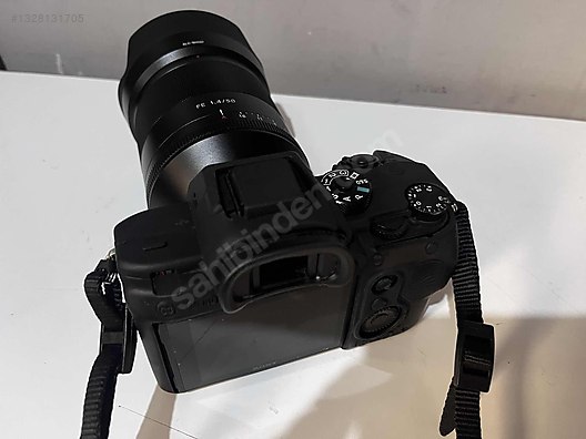 Aynasız / Sony / Alpha a7R III / Sony A7R3 fotoğraf makinası ve